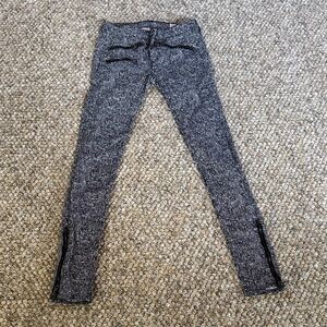 Rag&Bone black&white Women's Pants w/ zippers size 24 like new inseam approx 29”